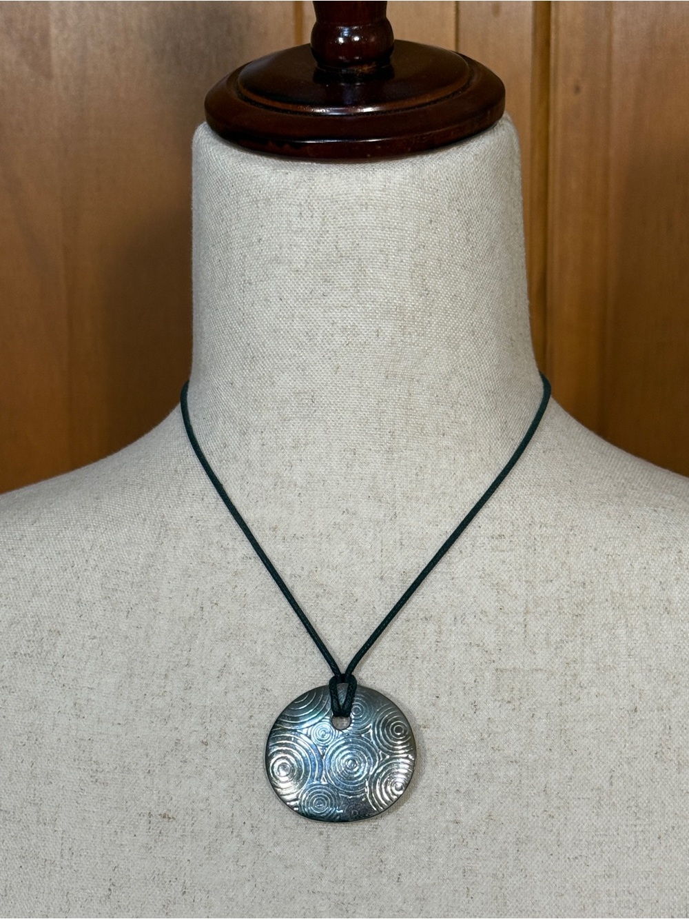 Lia Sophia Silver Tone Etched Modern Minimalist Pendant Necklace on Leather Cord
